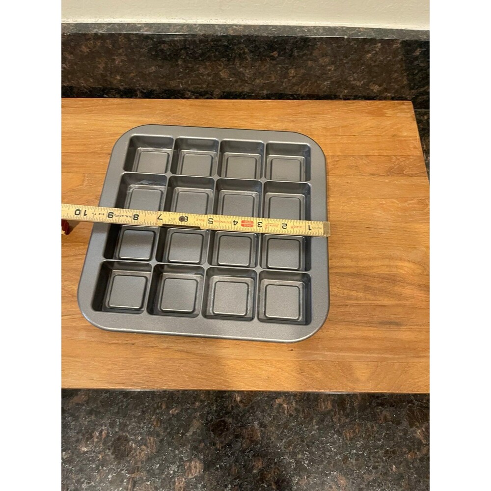 Nordic ware brownie bites pan - Picture 5 of 7